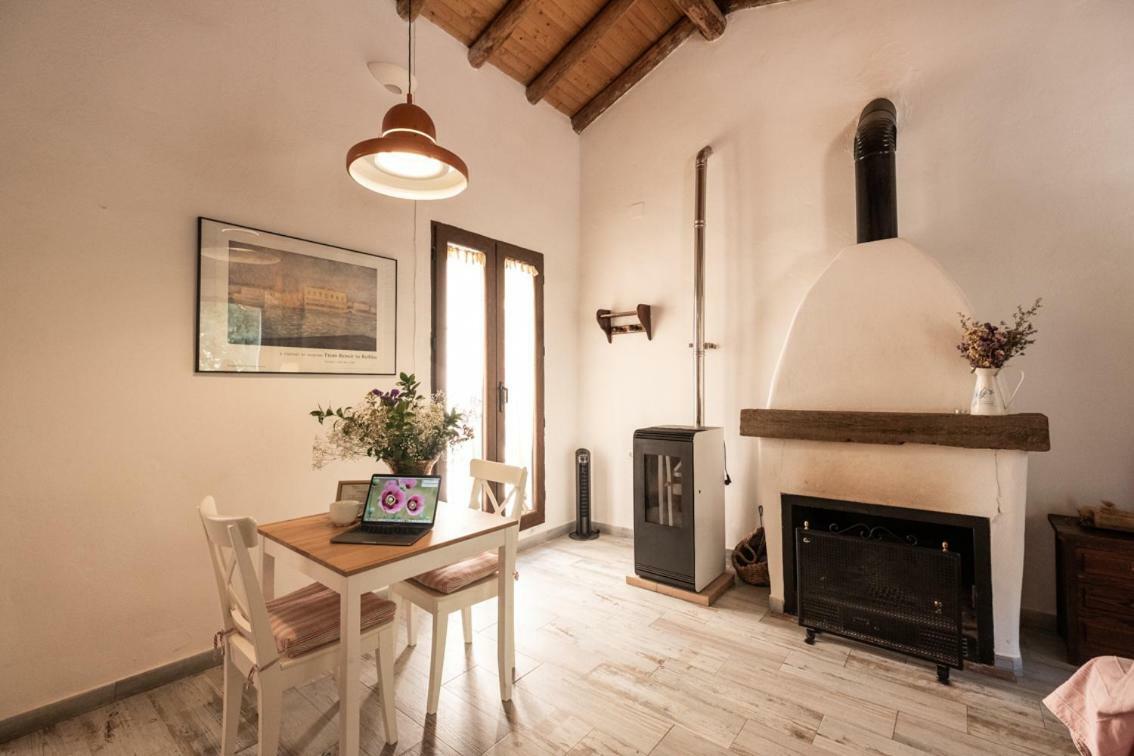 El Molino Del Corcho Apartment Cazalla de la Sierra Bagian luar foto
