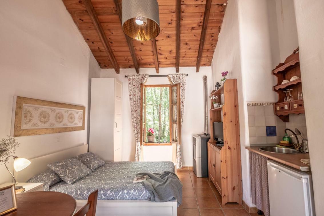 El Molino Del Corcho Apartment Cazalla de la Sierra Bagian luar foto